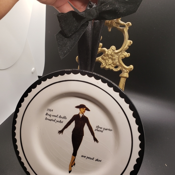 Decorative plate - Picture 4 of 5